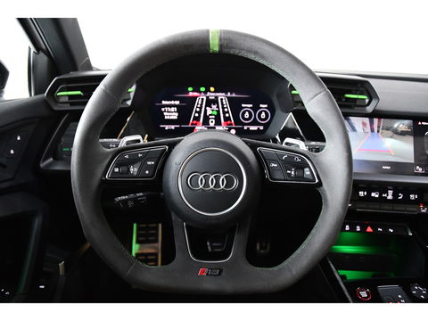 Audi RS3 Limousine 2.5 TFSI quattro, Hulk edition, Keramisch, Panoramadak