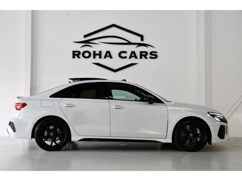 Audi RS3 Limousine 2.5 TFSI quattro, Hulk edition, Keramisch, Panoramadak