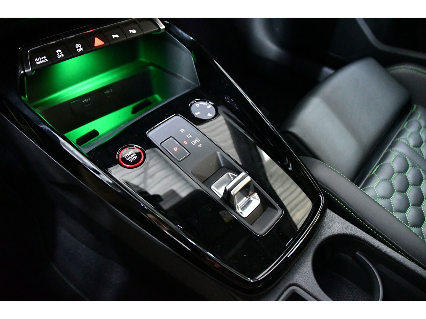 Audi RS3 Limousine 2.5 TFSI quattro, Hulk edition, Keramisch, Panoramadak