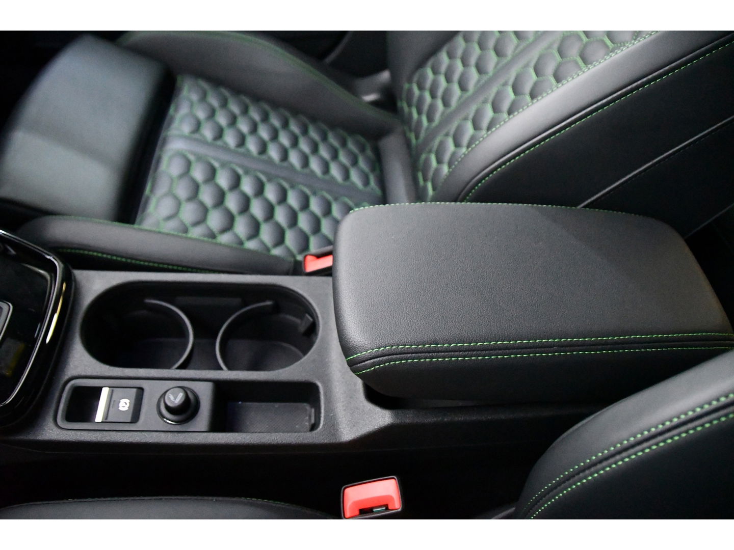 Audi RS3 Limousine 2.5 TFSI quattro, Hulk edition, Keramisch, Panoramadak