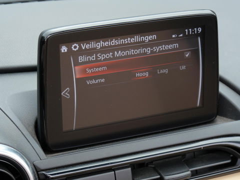Mazda MX-5 1.5 CHAIRO/ LEER/ BOSE/ DAB/ *NL-AUTO MET UITSTRALING*
