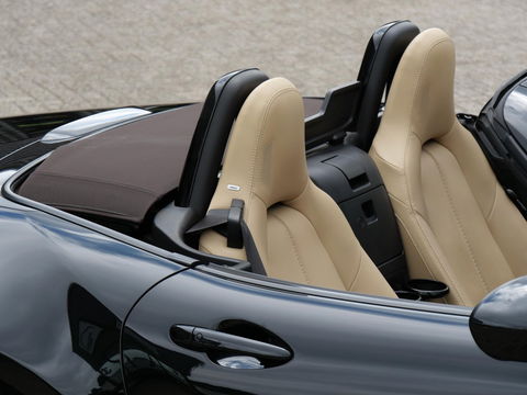 Mazda MX-5 1.5 CHAIRO/ LEER/ BOSE/ DAB/ *NL-AUTO MET UITSTRALING*