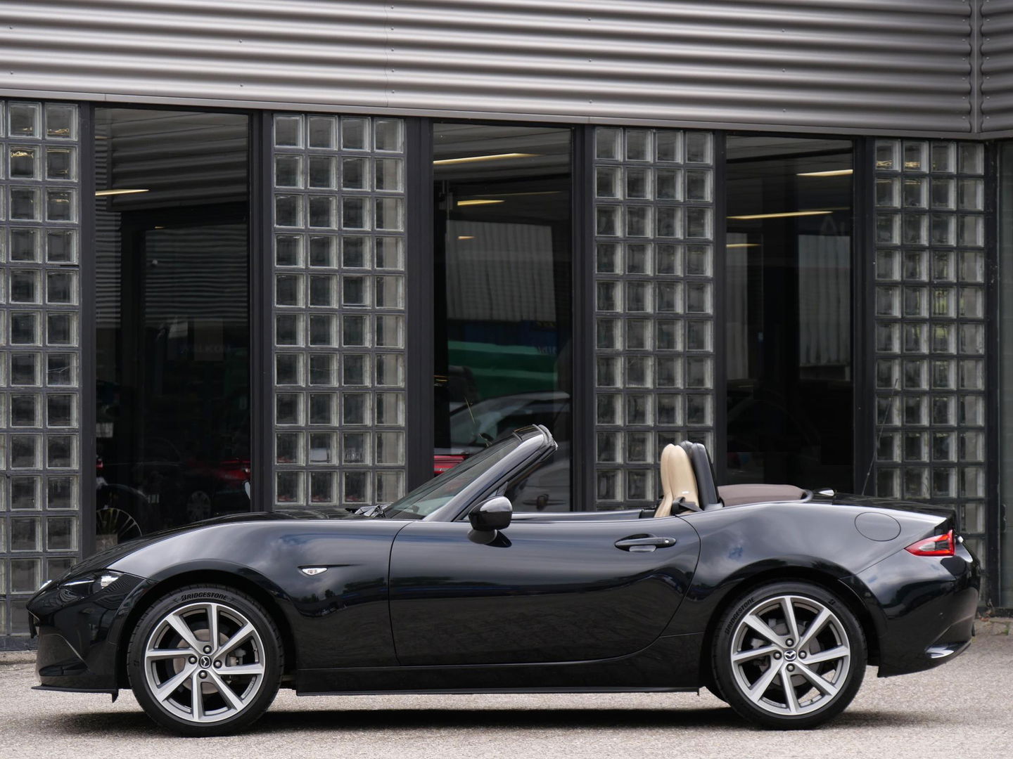 Mazda MX-5 1.5 CHAIRO/ LEER/ BOSE/ DAB/ *NL-AUTO MET UITSTRALING*