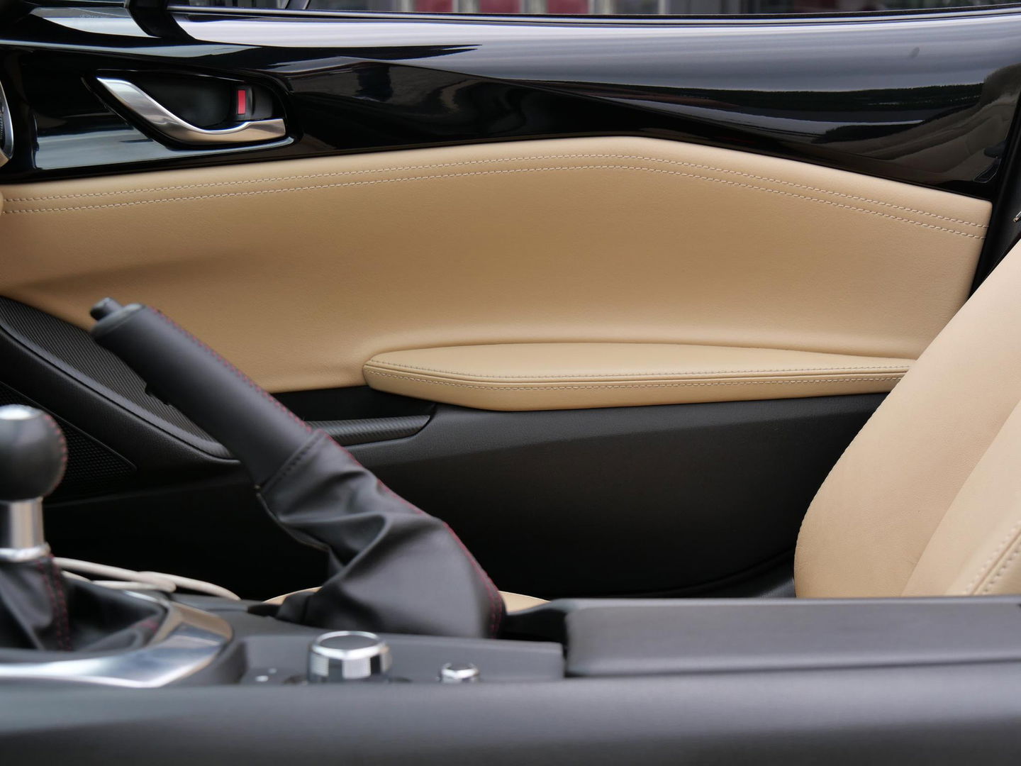 Mazda MX-5 1.5 CHAIRO/ LEER/ BOSE/ DAB/ *NL-AUTO MET UITSTRALING*