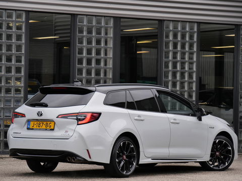 Toyota Corolla Touring Sports 2.0 HYBRID GR SPORT PLUS/ HEAD-UP/ ELEKT. KLEP/ JBL AUDIO/ KEYLESS