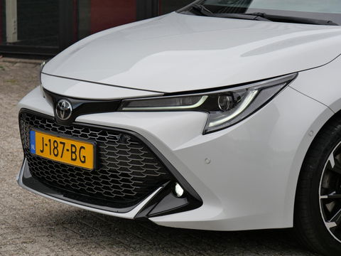 Toyota Corolla Touring Sports 2.0 HYBRID GR SPORT PLUS/ HEAD-UP/ ELEKT. KLEP/ JBL AUDIO/ KEYLESS