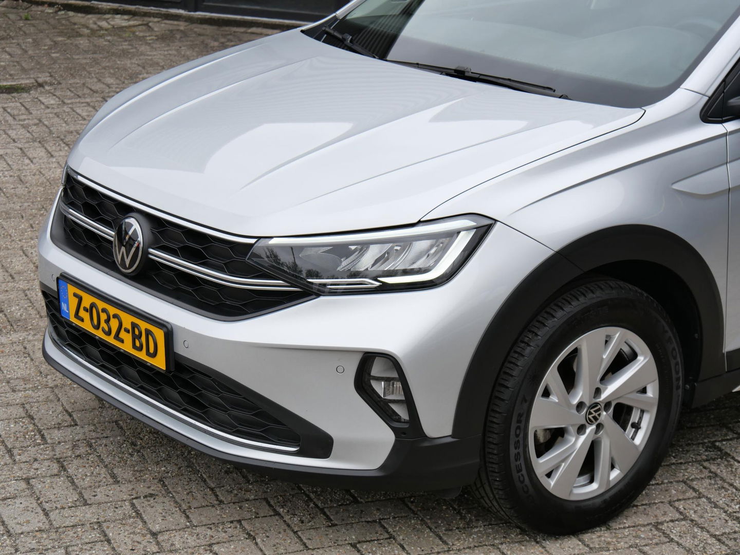 Volkswagen Taigo 1.0TSi LIFE/ CARPLAY/ IQ-LIGHT/ PDC V+A