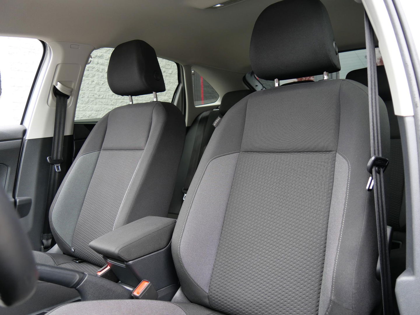 Volkswagen Taigo 1.0TSi LIFE/ CARPLAY/ IQ-LIGHT/ PDC V+A