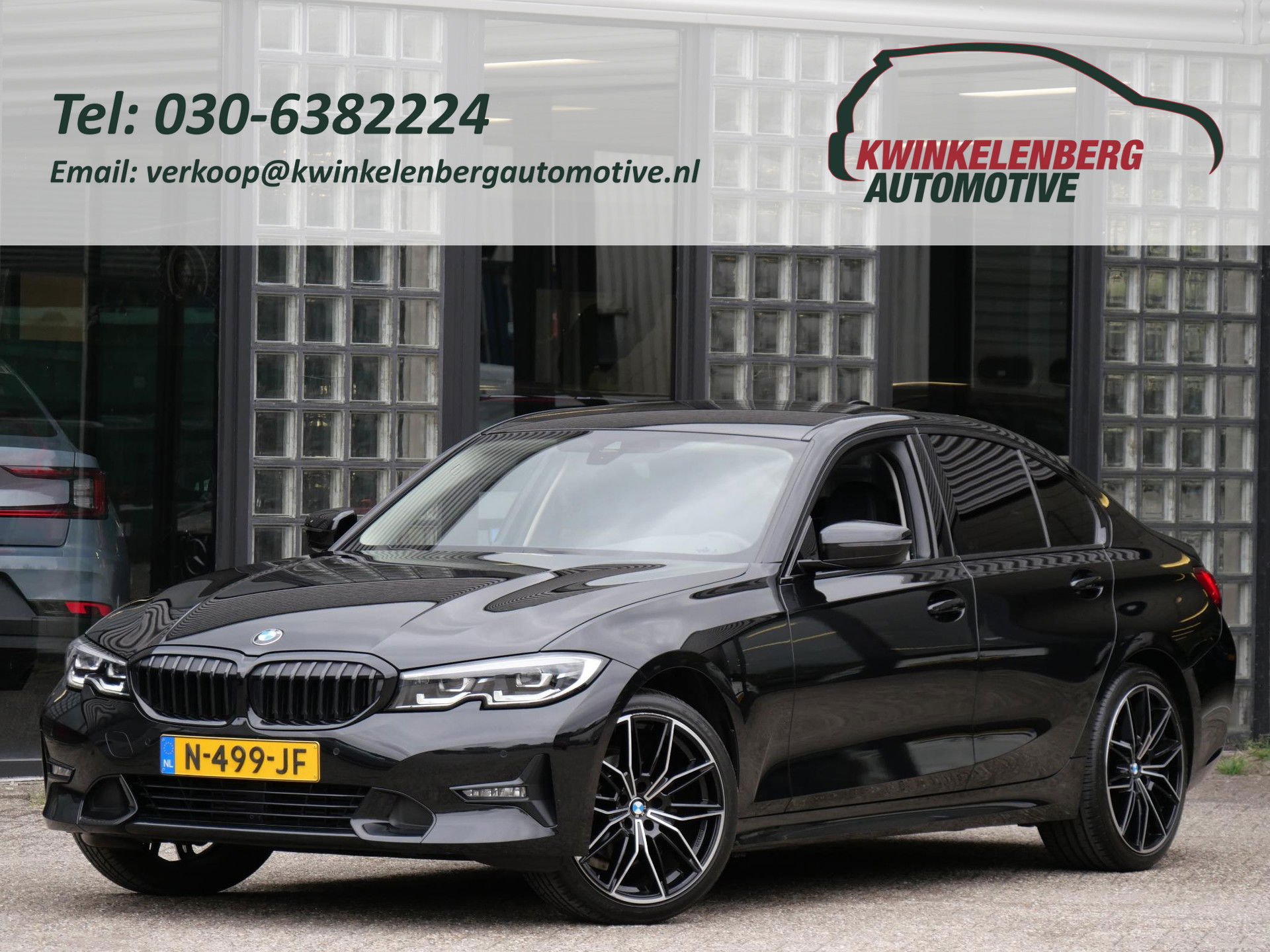 BMW 3-serie 318i/ CARPLAY/ LIVE COCKPIT/ SHADOW LINE/ 19INCH VELGEN/ SPORTSTOELEN