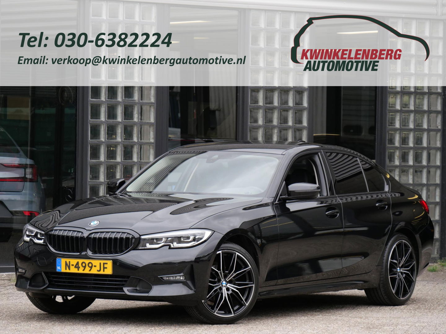BMW 3-serie 318i/ CARPLAY/ LIVE COCKPIT/ SHADOW LINE/ 19INCH VELGEN/ SPORTSTOELEN