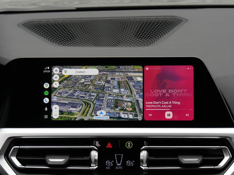 BMW 3-serie 318i/ CARPLAY/ LIVE COCKPIT/ SHADOW LINE/ 19INCH VELGEN/ SPORTSTOELEN