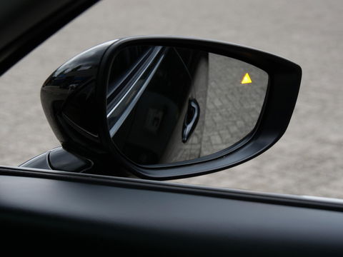 Mazda CX-30 2.0 180PK AWD LUXURY/ SCHUIFDAK/ 360°CAMERA/ BOSE/ LEER
