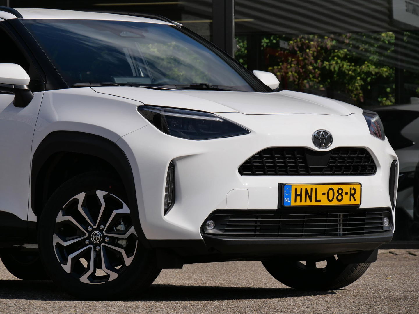 Toyota Yaris Cross HYBRID 130PK BUSINESS PLUS/ CARPLAY/ WINTER PAKKET/ LED-PAKKET