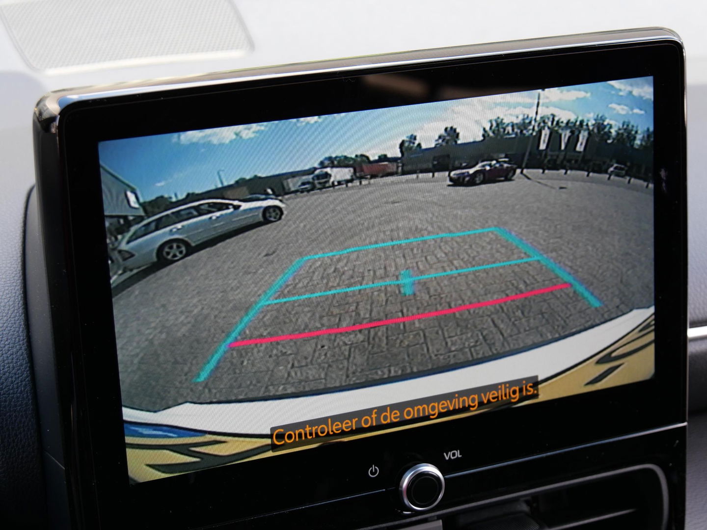 Toyota Yaris Cross HYBRID 130PK BUSINESS PLUS/ CARPLAY/ WINTER PAKKET/ LED-PAKKET