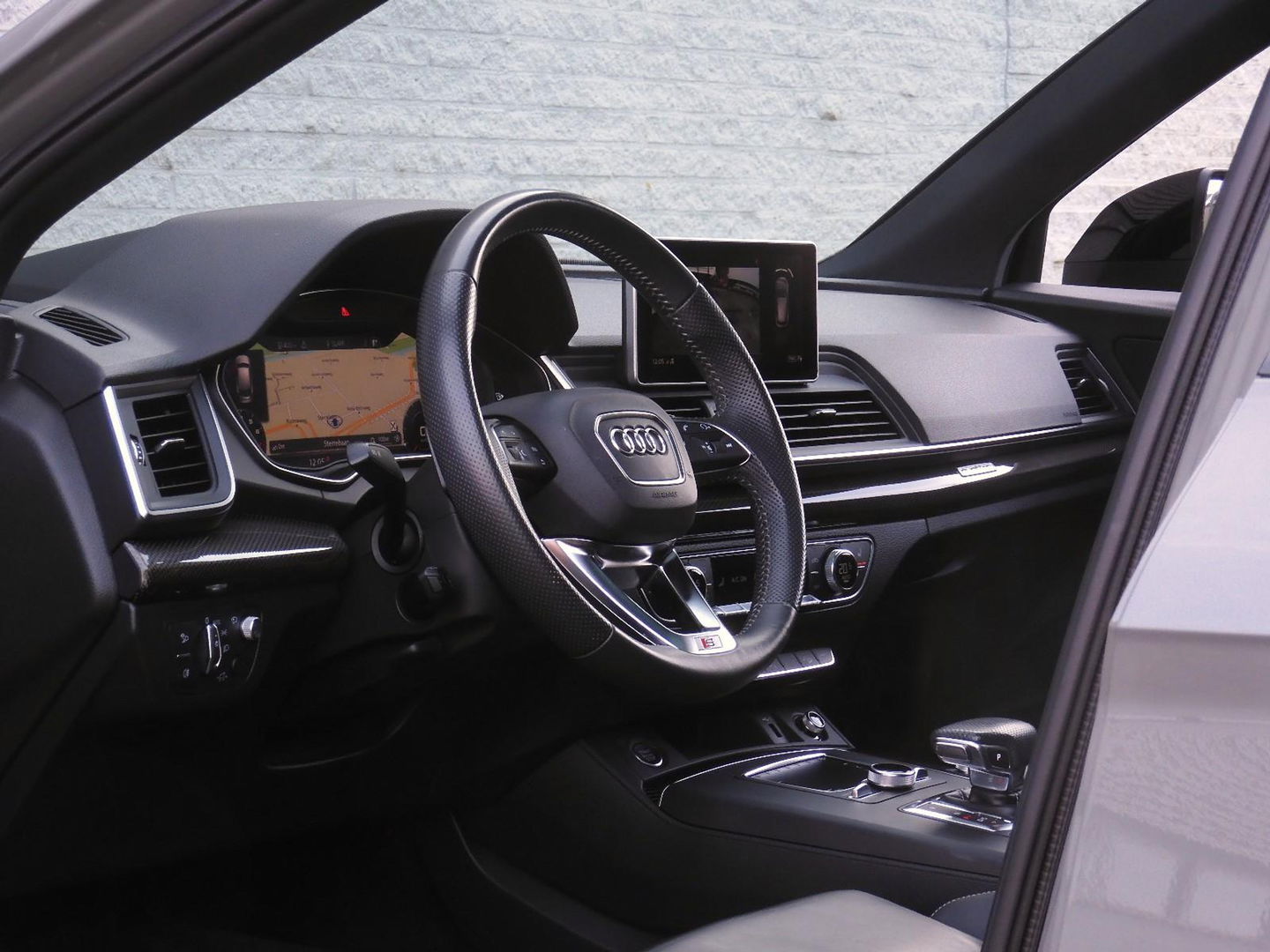 Audi Q5 2.0TFSI/ PANORAMADAK/ HEAD-UP/ RS-STOELEN/ CAMERA