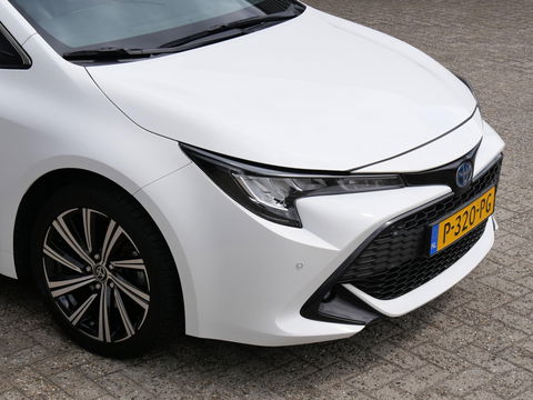 Toyota Corolla Touring Sports 2.0 HYBRID BUSINESS PLUS/ PDC V+A/ KEYLESS/ CARPLAY