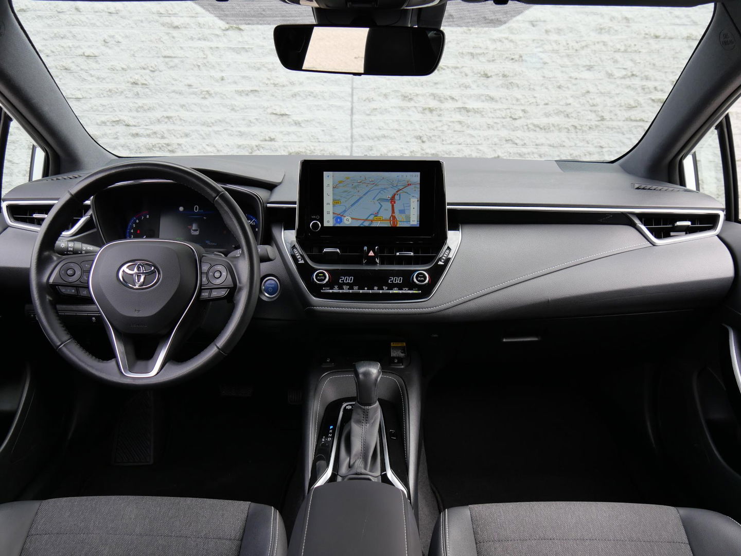 Toyota Corolla Touring Sports 2.0 HYBRID BUSINESS PLUS/ PDC V+A/ KEYLESS/ CARPLAY