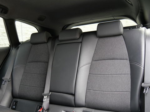 Toyota Corolla Touring Sports 2.0 HYBRID BUSINESS PLUS/ PDC V+A/ KEYLESS/ CARPLAY