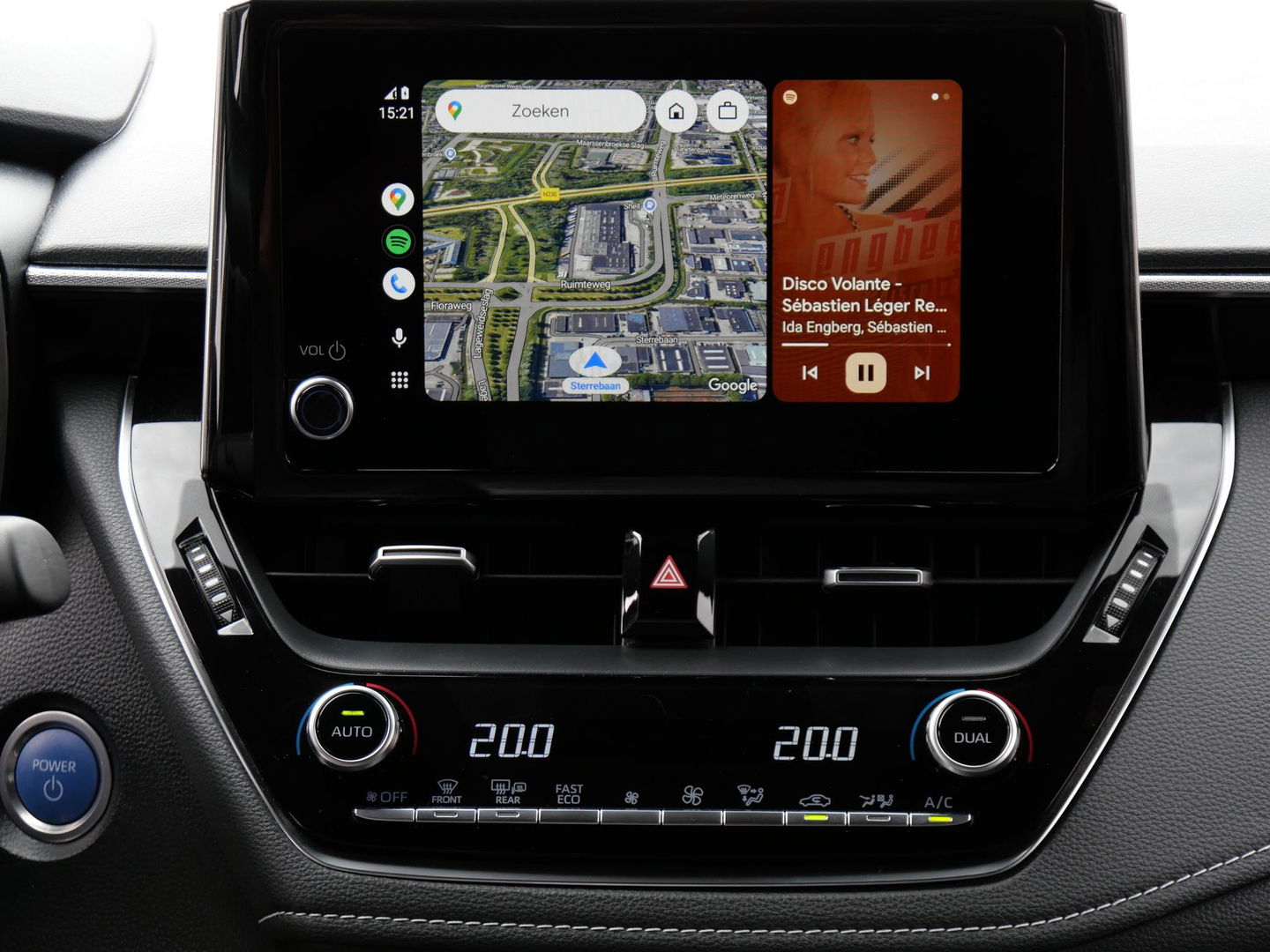 Toyota Corolla Touring Sports 2.0 HYBRID BUSINESS PLUS/ PDC V+A/ KEYLESS/ CARPLAY