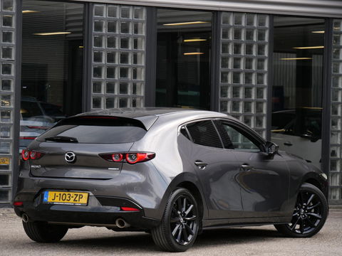 Mazda 3 2.0 180PK LUXURY/ BOSE/ LEER/ HEAD-UP/ KEYLESS