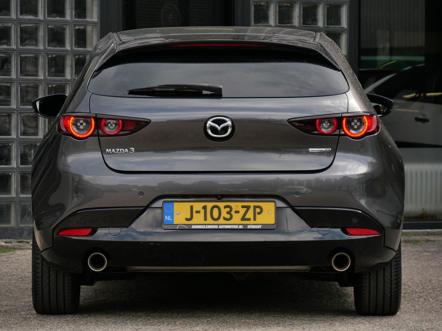 Mazda 3 2.0 180PK LUXURY/ BOSE/ LEER/ HEAD-UP/ KEYLESS