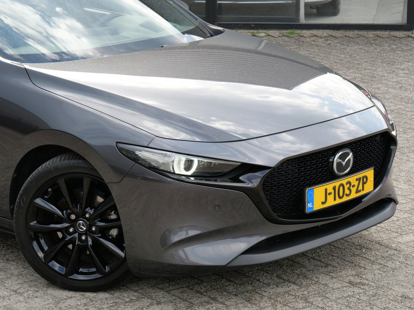 Mazda 3 2.0 180PK LUXURY/ BOSE/ LEER/ HEAD-UP/ KEYLESS