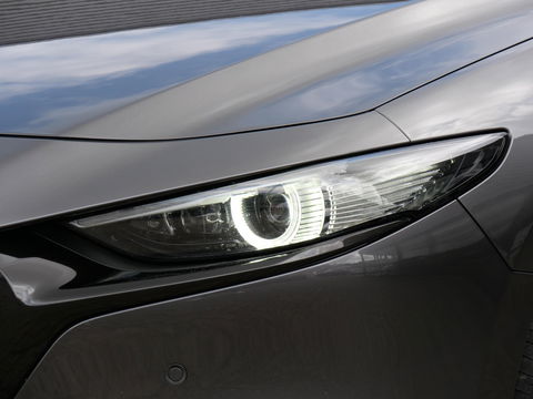 Mazda 3 2.0 180PK LUXURY/ BOSE/ LEER/ HEAD-UP/ KEYLESS