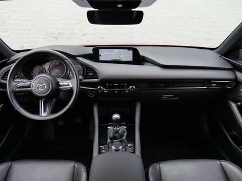 Mazda 3 2.0 180PK LUXURY/ BOSE/ LEER/ HEAD-UP/ KEYLESS