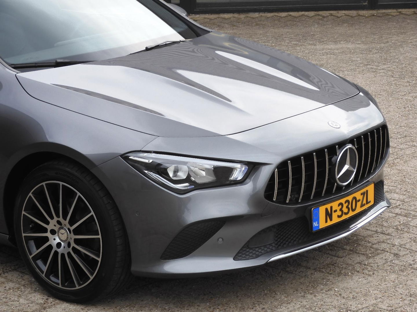 Mercedes-Benz CLA-Klasse 180/ PANAMERICANA GRILLE/ 18INCH VELGEN