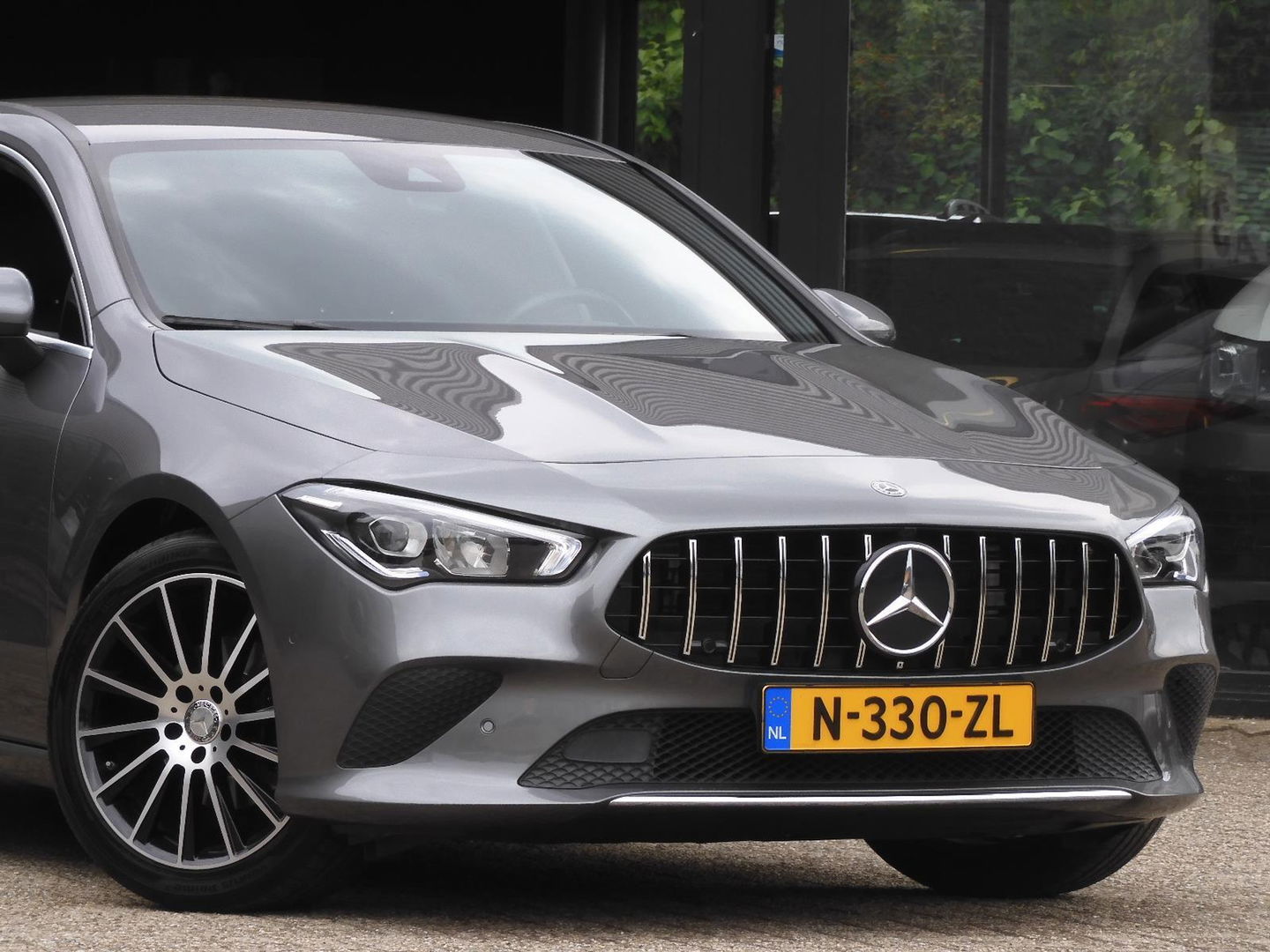 Mercedes-Benz CLA-Klasse 180/ PANAMERICANA GRILLE/ 18INCH VELGEN