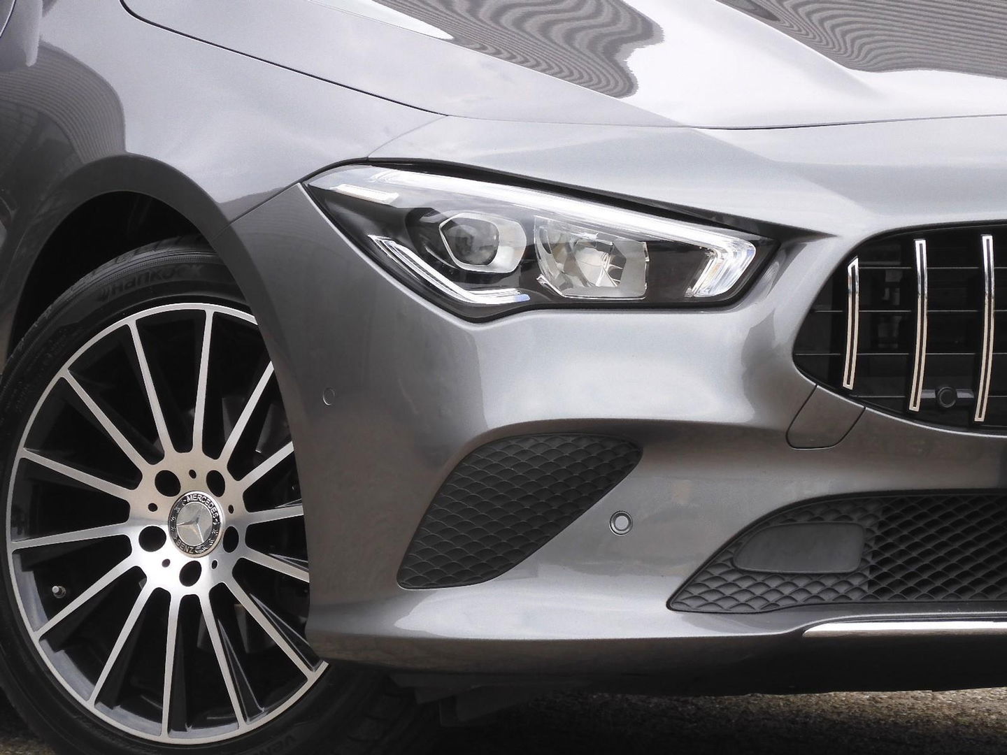 Mercedes-Benz CLA-Klasse 180/ PANAMERICANA GRILLE/ 18INCH VELGEN