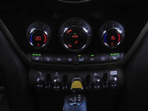 MINI Countryman COOPER S E ALL4/ PANORAMADAK/ LEER/ CAMERA/ ELEKT. KLEP/ SFEERVERLICHTING
