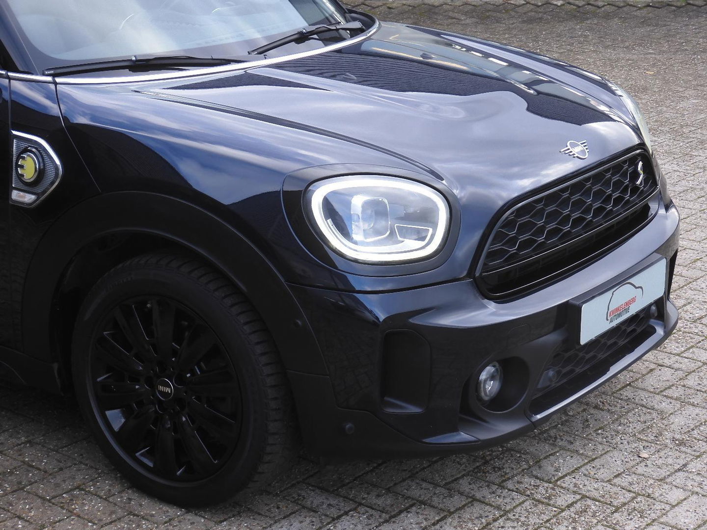 MINI Countryman COOPER S E ALL4/ PANORAMADAK/ LEER/ CAMERA/ ELEKT. KLEP/ SFEERVERLICHTING