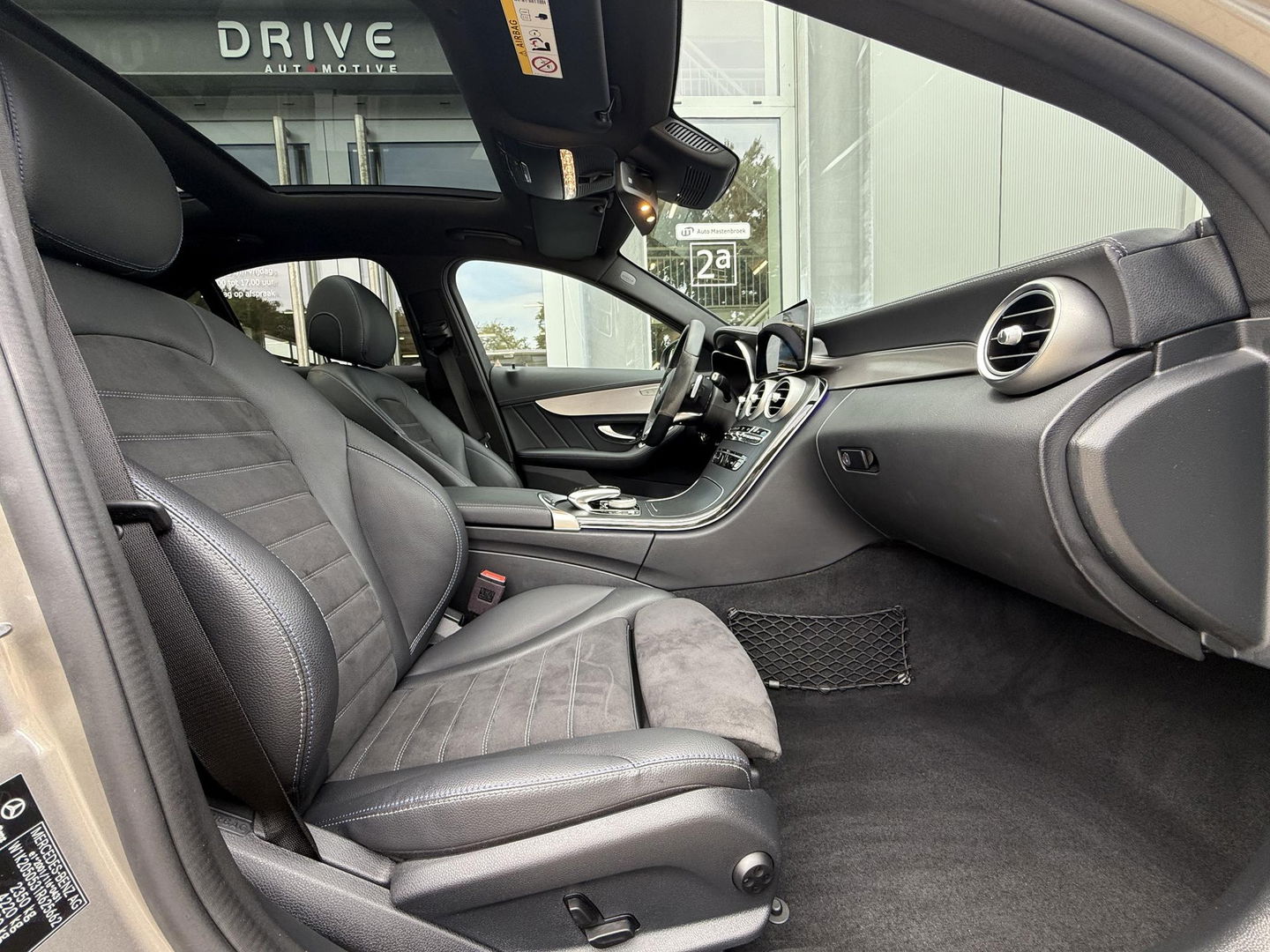 Mercedes-Benz C-Klasse 300 e Bus. Sol. AMG Limited SOH95%|Pano|360CAM|Sfeer|Multibeam Led|Sound system