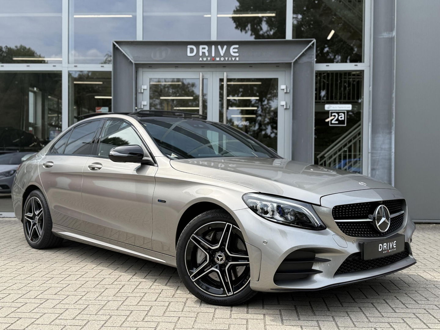Mercedes-Benz C-Klasse 300 e Bus. Sol. AMG Limited SOH95%|Pano|360CAM|Sfeer|Multibeam Led|Sound system