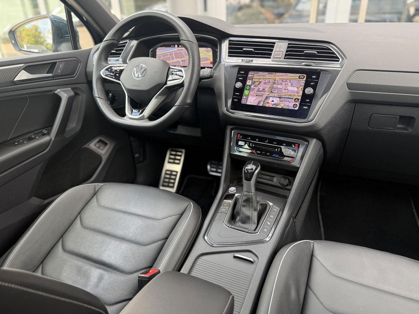 Volkswagen Tiguan 1.4 TSI eHybrid R-Line Business+ SOH94%|Pano|Leder|Memory|360Cam|Trekhaak