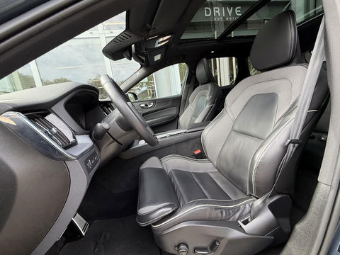 Volvo XC60 2.0 T6 340PK Plug-in hybrid AWD R-Design Facelift|Pano|H&K|Trekhaak|AutoPilot|20"