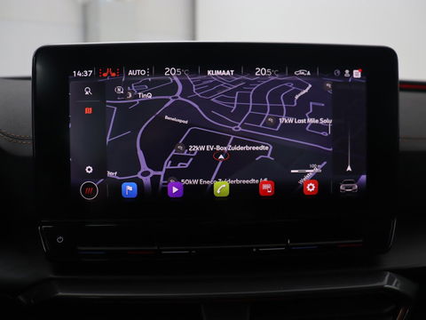 CUPRA Leon 1.4 eHybrid | 245pk | Stoel & stuurverwarming | Carplay | Memory | Sfeerverlichting | Parkeerhulp | Navigatie | Keyless | Full LED | Sportstoelen | Magnetic Tech Matt | PHEV | Plug In