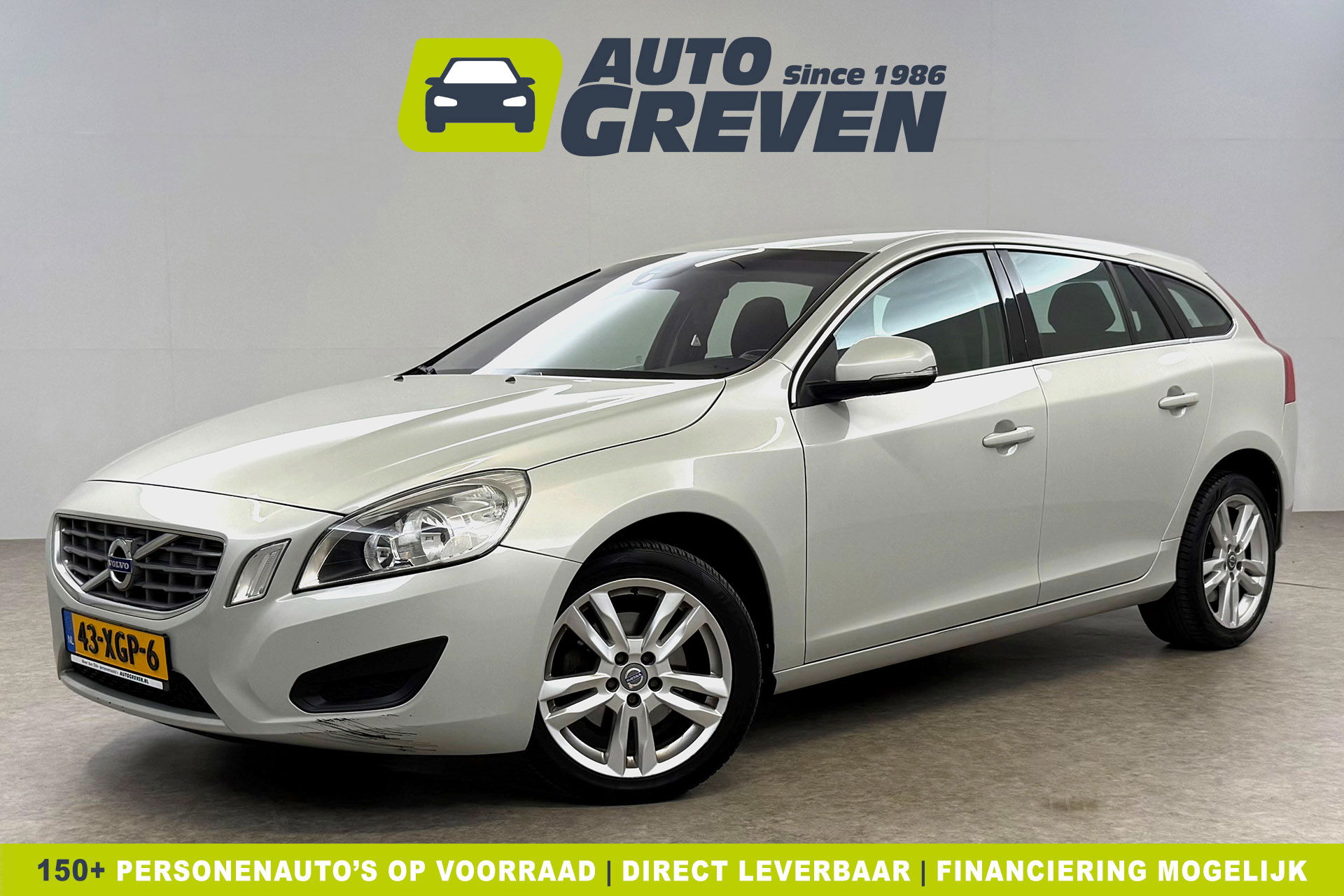 Volvo V60 1.6 T3 Momentum Cruisecontrol | Parkeersensoren | Navigatie | Clima | 17"LMV