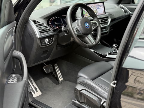 BMW X3 xDrive30e High Executive M-Sport Plus|SOH98%|Pano|Laser|21"|HUD|Trekhaak