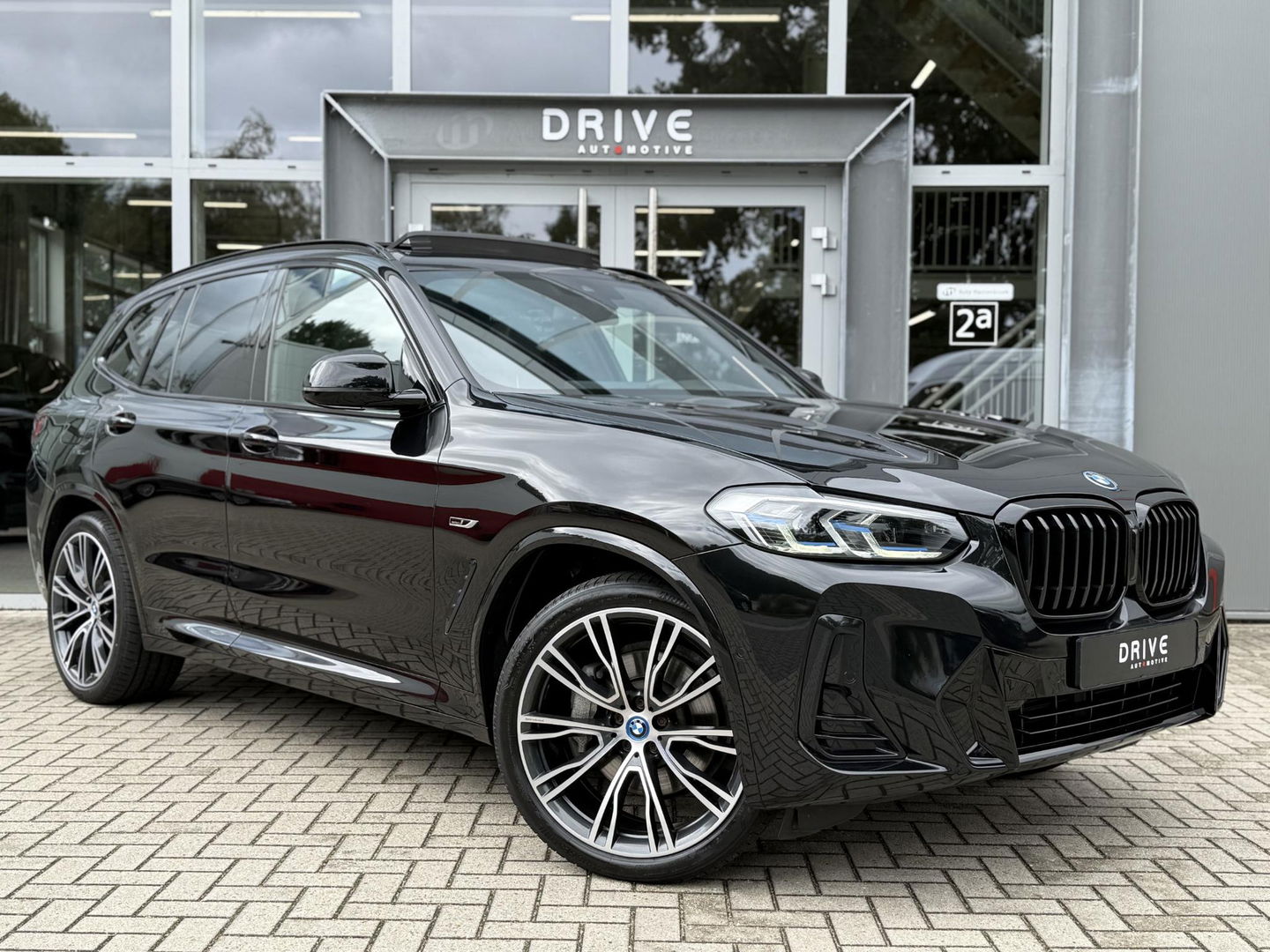 BMW X3 xDrive30e High Executive M-Sport Plus|SOH98%|Pano|Laser|21"|HUD|Trekhaak