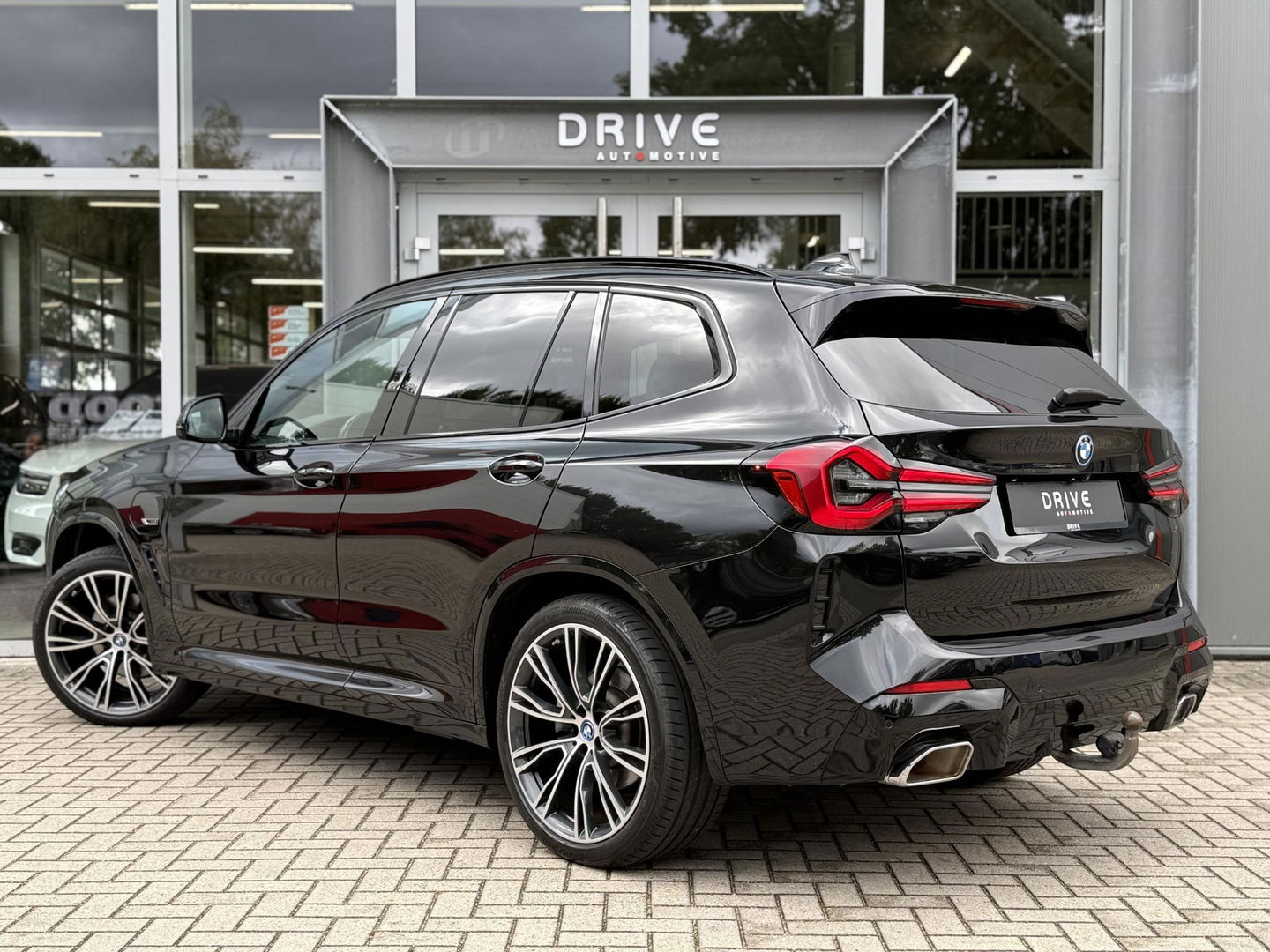 BMW X3 xDrive30e High Executive M-Sport Plus|SOH98%|Pano|Laser|21"|HUD|Trekhaak