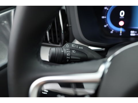 Volvo XC60 2.0 T8 Plug-in hybrid AWD Ultra Black Edition | Luchtvering | 360cam | Elek. Trekhaak | HUD | Bowers & Wilkins | Memory