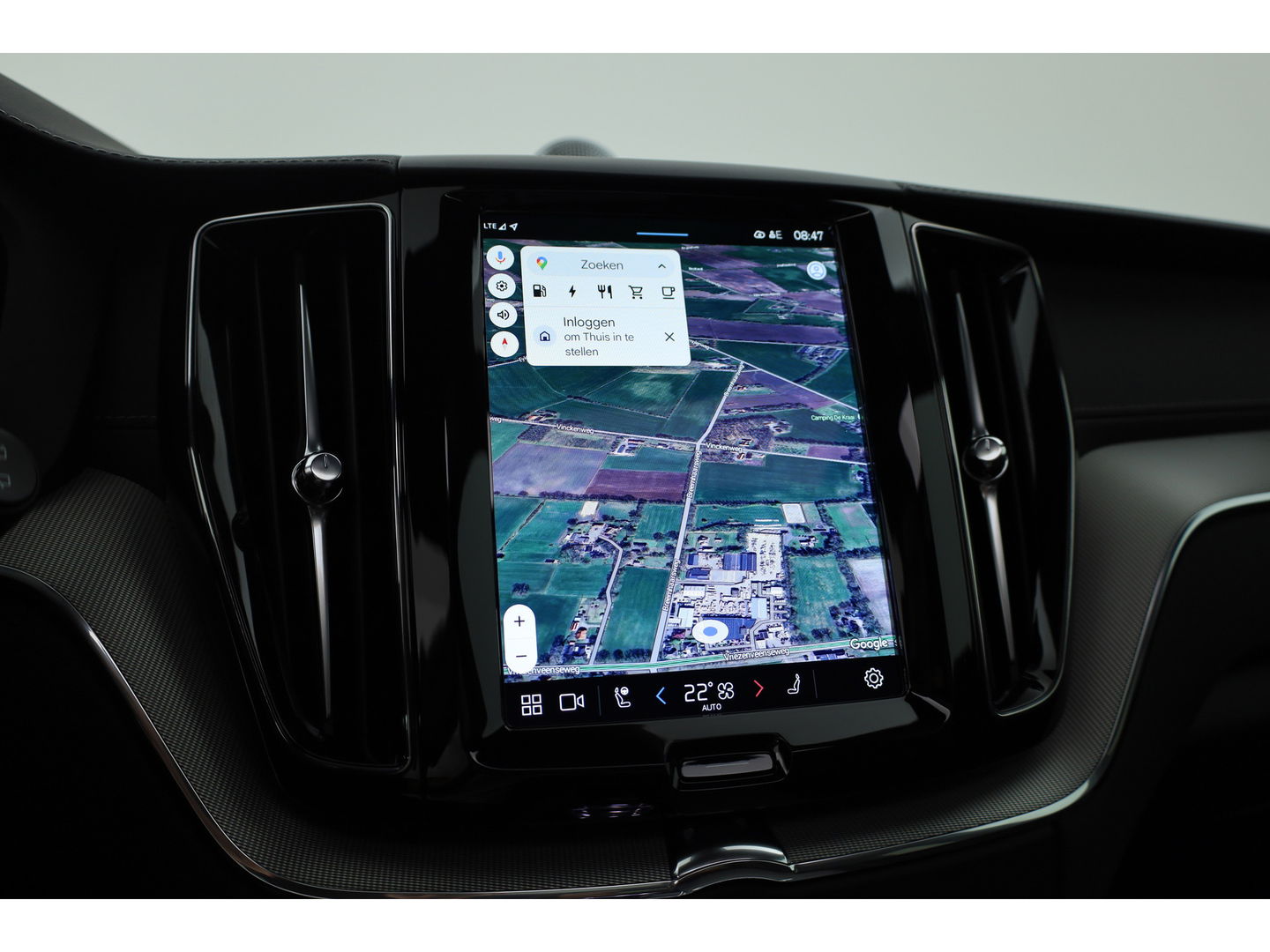 Volvo XC60 2.0 T8 Plug-in hybrid AWD Ultra Black Edition | Luchtvering | 360cam | Elek. Trekhaak | HUD | Bowers & Wilkins | Memory