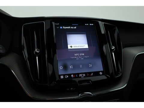 Volvo XC60 2.0 T8 Plug-in hybrid AWD Ultra Black Edition | Luchtvering | 360cam | Elek. Trekhaak | HUD | Bowers & Wilkins | Memory