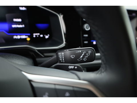 Volkswagen Polo 1.0 TSI R-Line DSG 110pk | CarPlay | Stoelverw. | LED | Camera | Keyless | Adapt. Cruise