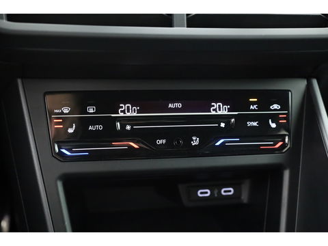 Volkswagen Polo 1.0 TSI R-Line DSG 110pk | CarPlay | Stoelverw. | LED | Camera | Keyless | Adapt. Cruise