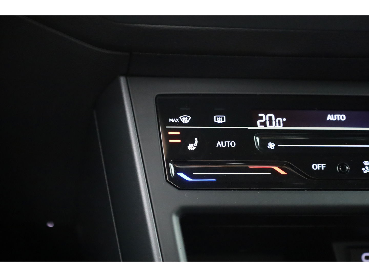 Volkswagen Polo 1.0 TSI R-Line DSG 110pk | CarPlay | Stoelverw. | LED | Camera | Keyless | Adapt. Cruise