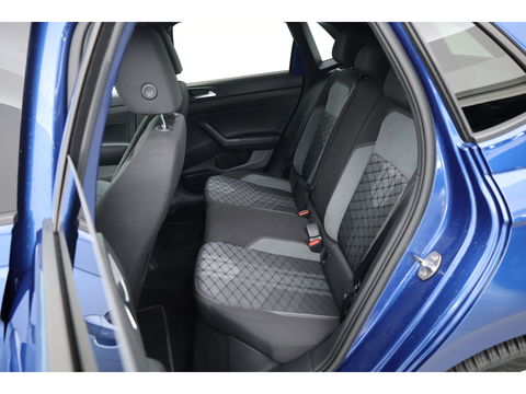 Volkswagen Polo 1.0 TSI R-Line DSG 110pk | CarPlay | Stoelverw. | LED | Camera | Keyless | Adapt. Cruise