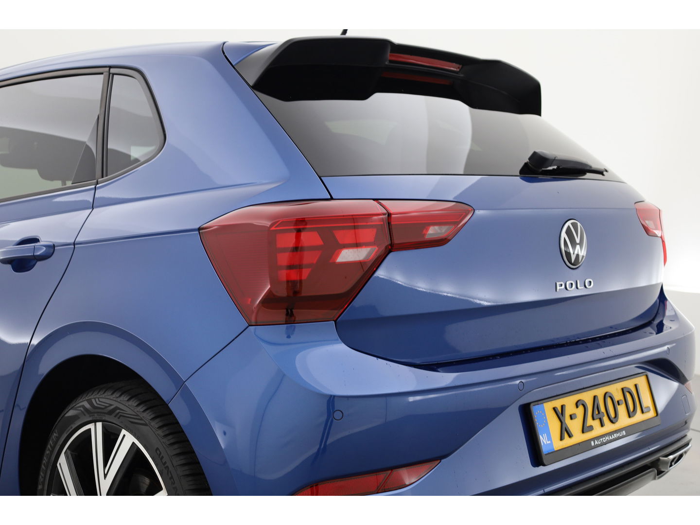 Volkswagen Polo 1.0 TSI R-Line DSG 110pk | CarPlay | Stoelverw. | LED | Camera | Keyless | Adapt. Cruise